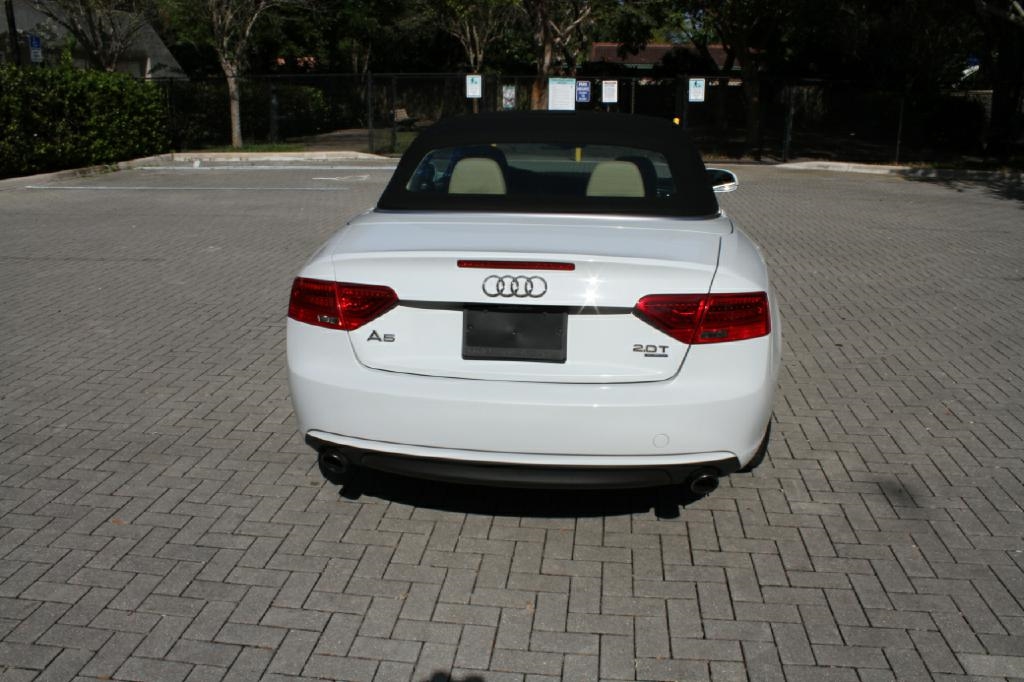 Audi A5 Cabriolet 2.0T quattro Tiptronic 2013
