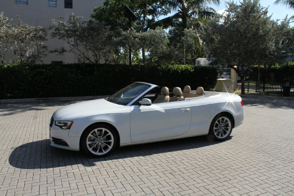 Audi A5 Cabriolet 2.0T quattro Tiptronic 2013