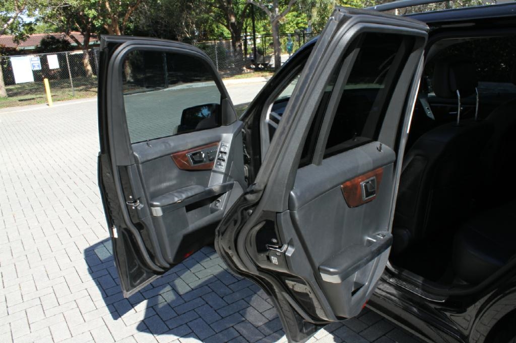 Mercedes-Benz GLK-Class GLK350 4MATIC 2011