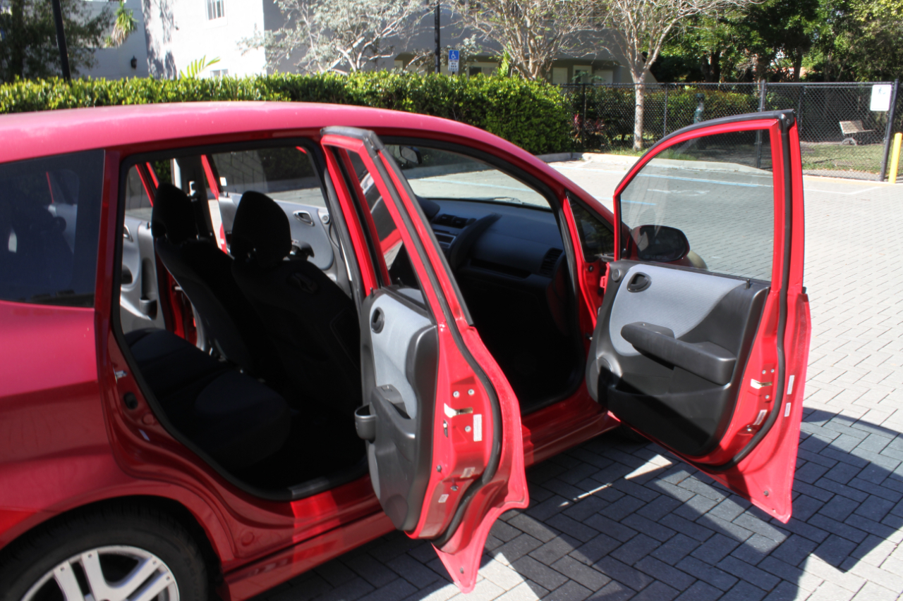 Honda Fit Sport 5-Speed AT 2008