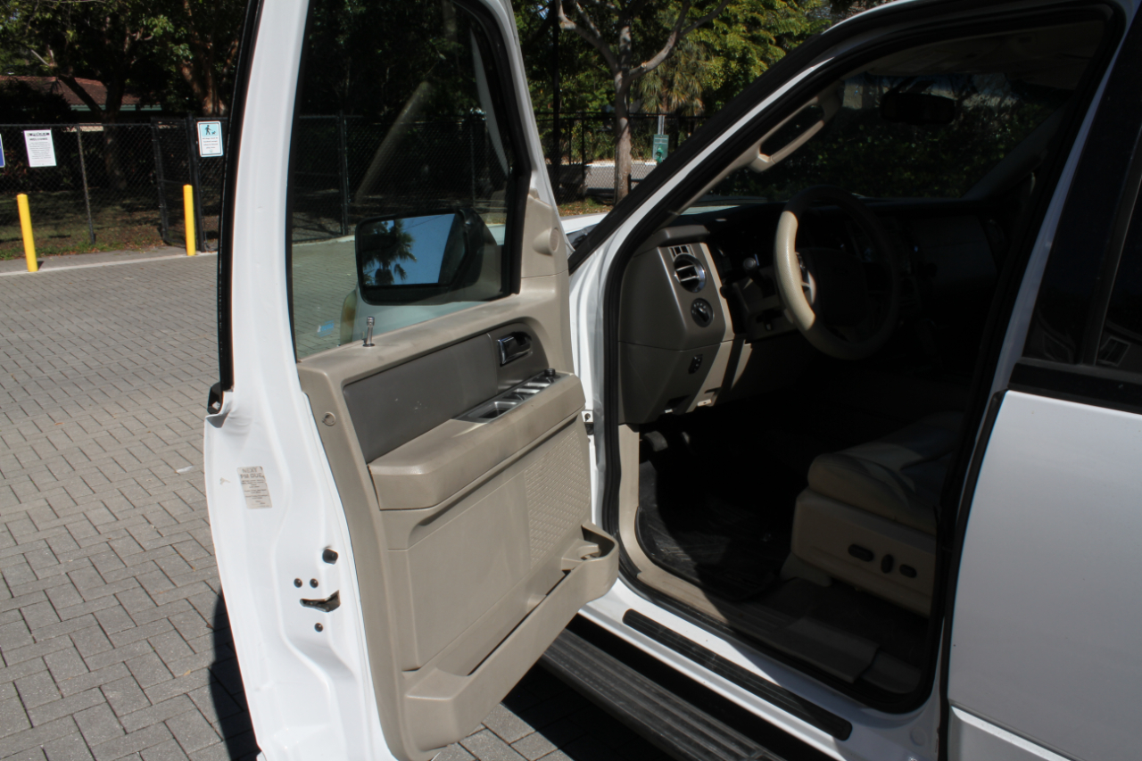 Ford Expedition EL King Ranch 2WD 2012