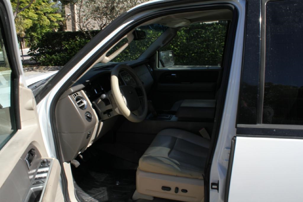 Ford Expedition EL King Ranch 2WD 2012