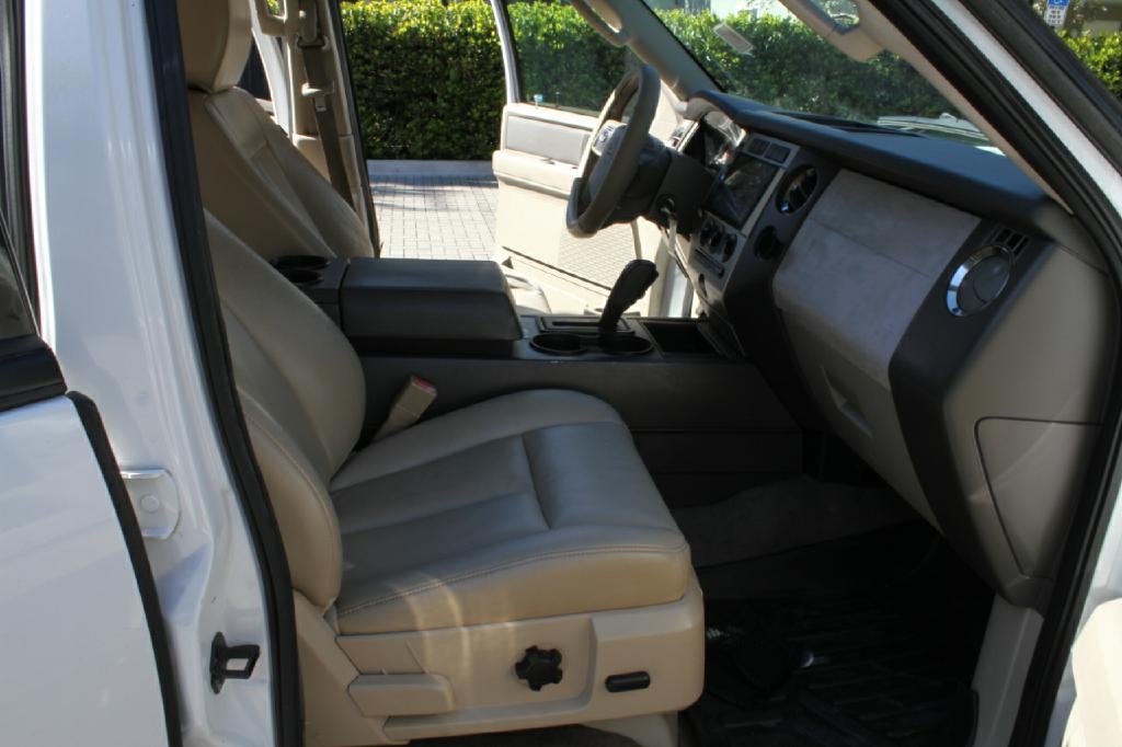 Ford Expedition EL King Ranch 2WD 2012