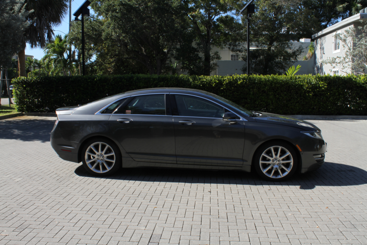 Lincoln MKZ Hybrid Sedan 2016