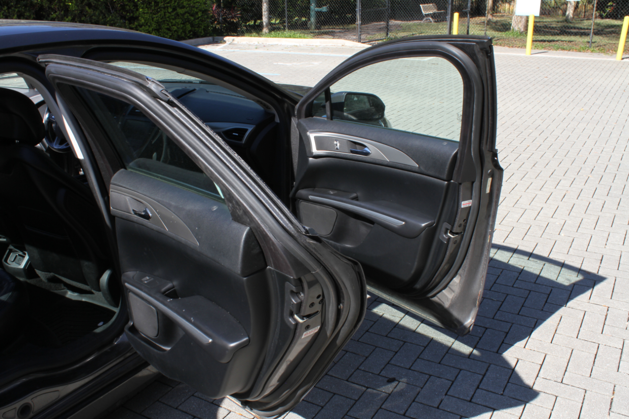 Lincoln MKZ Hybrid Sedan 2016