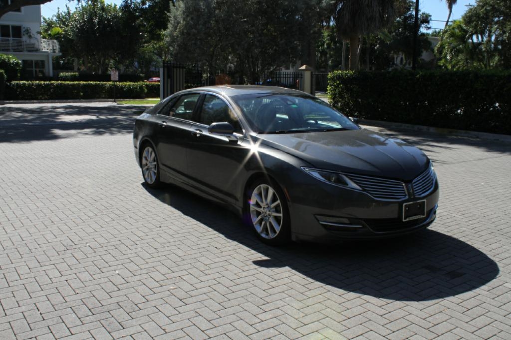 Lincoln MKZ Hybrid Sedan 2016