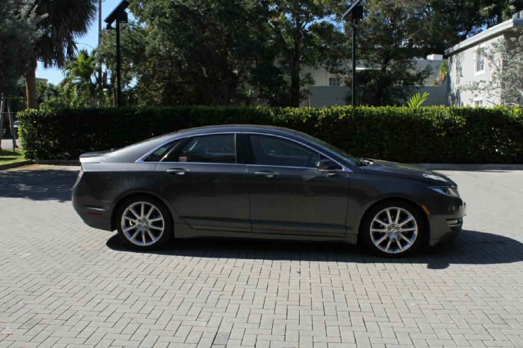 Lincoln MKZ Hybrid Sedan 2016