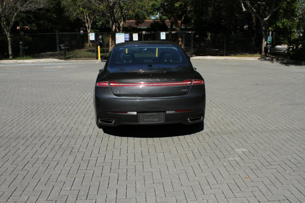 Lincoln MKZ Hybrid Sedan 2016