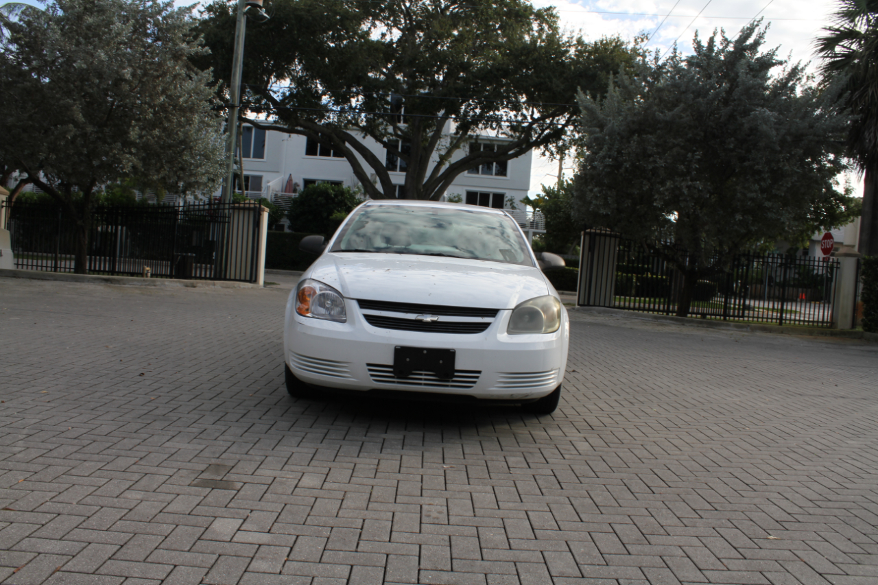 Chevrolet Cobalt LS Sedan 2010