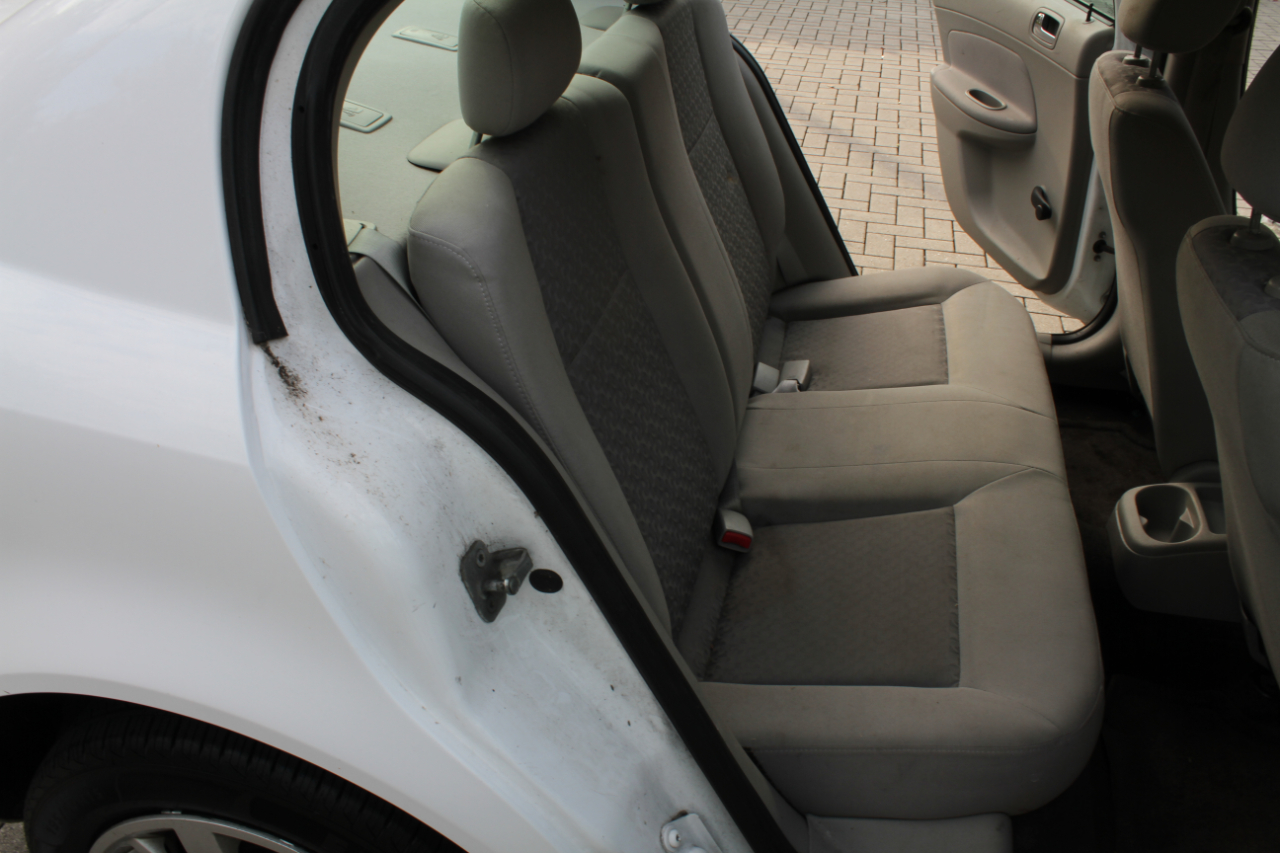 Chevrolet Cobalt LS Sedan 2010