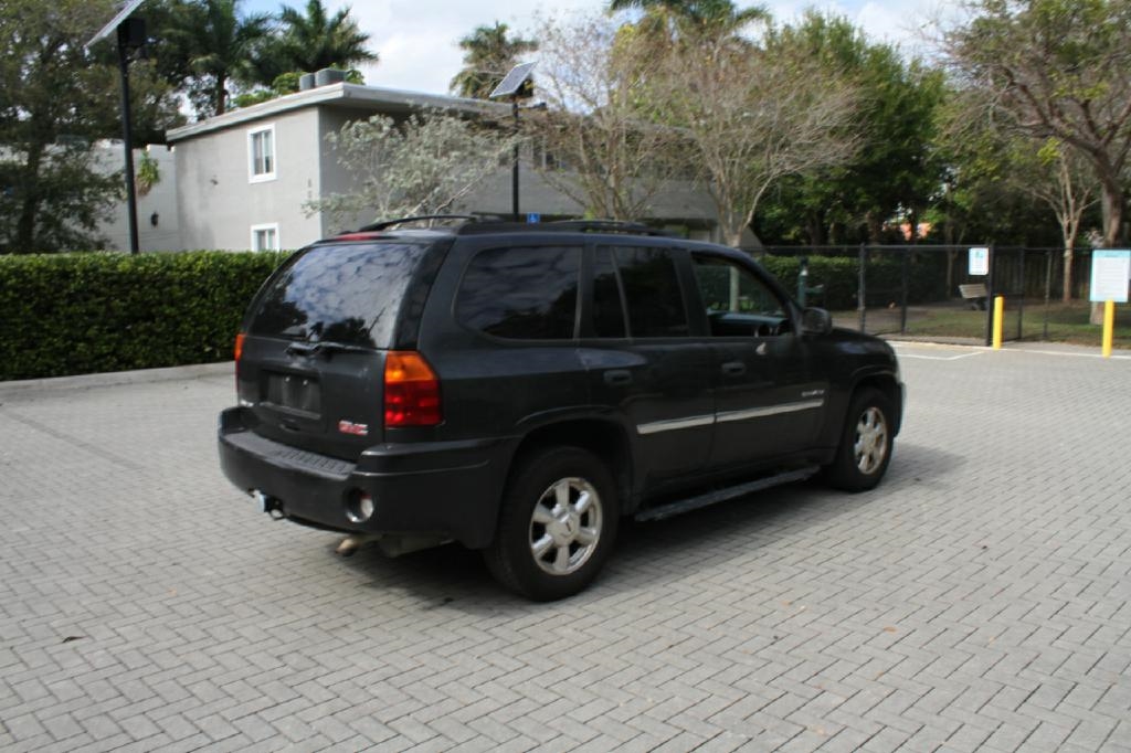 GMC Envoy SLE 2WD 2006