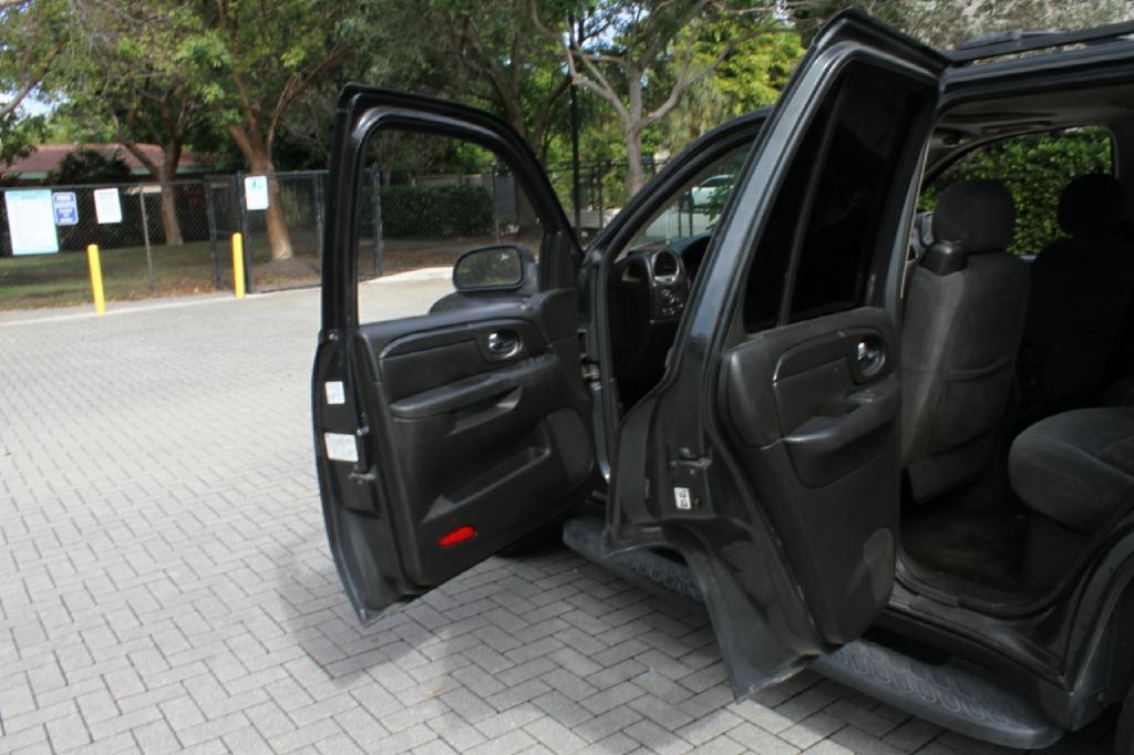 GMC Envoy SLE 2WD 2006