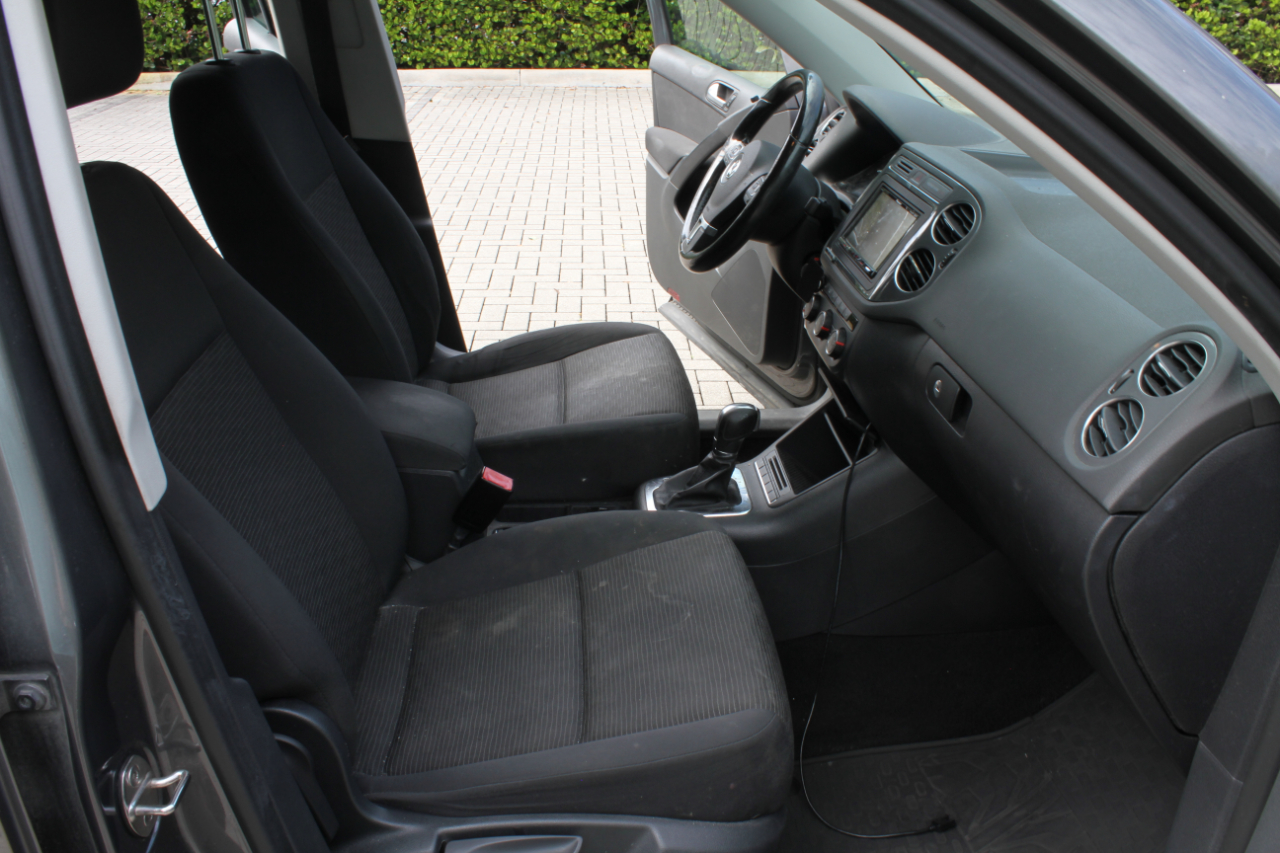 Volkswagen Tiguan S 2014