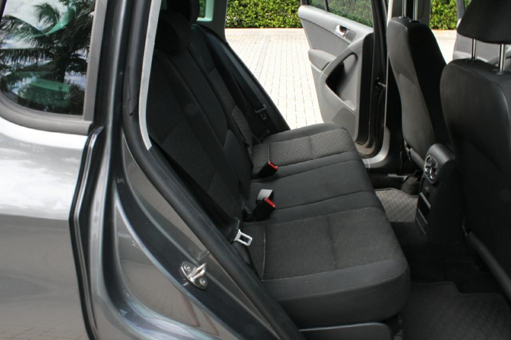 Volkswagen Tiguan S 2014