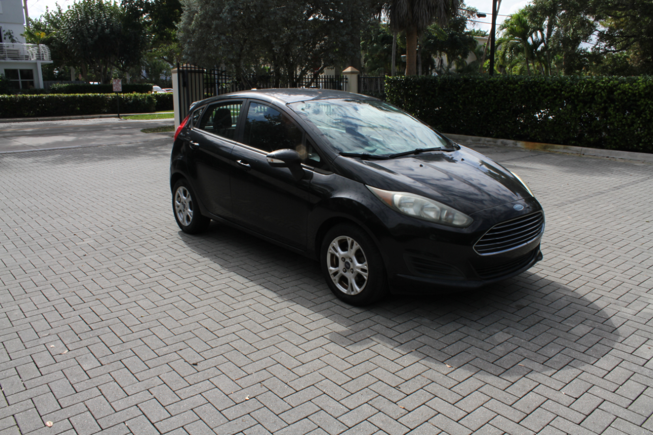 Ford Fiesta SE Hatchback 2015