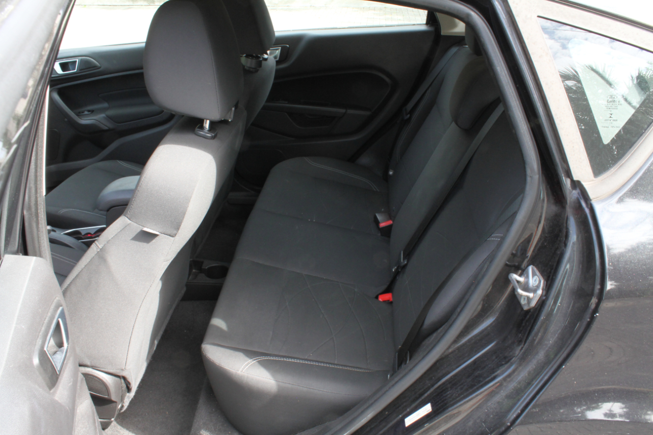 Ford Fiesta SE Hatchback 2015