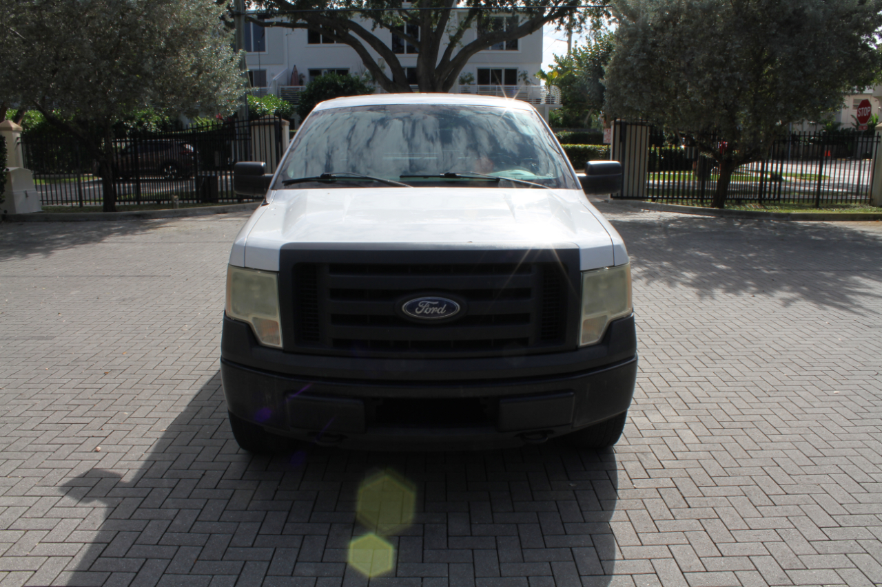 Ford F-150 XLT SuperCab 8-ft. Bed 4WD 2010