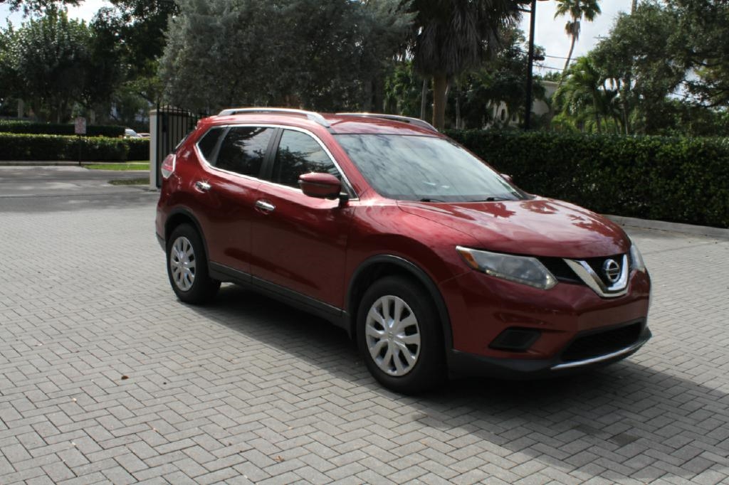 Nissan Rogue S 2WD 2016