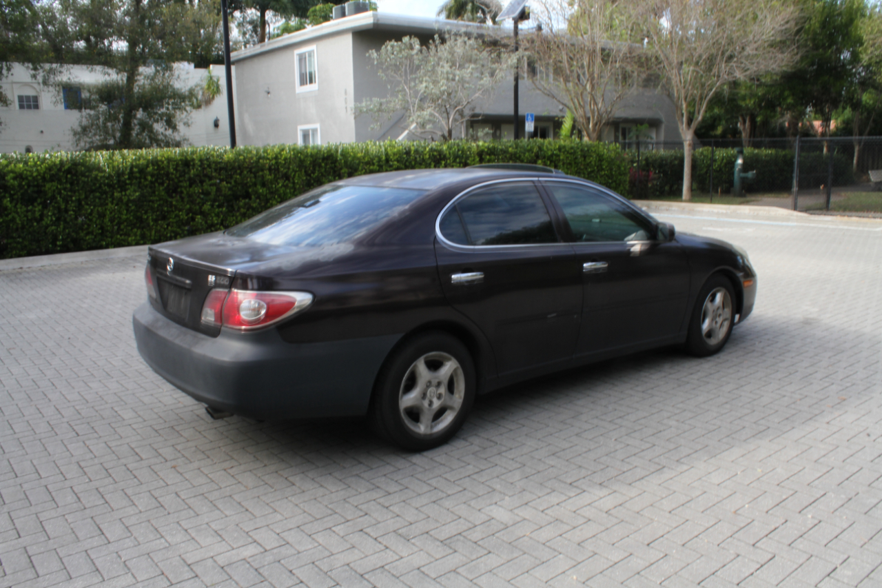 Lexus ES 300 Sedan 2002
