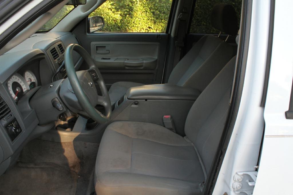 Dodge Dakota SLT Quad Cab 2WD 2006