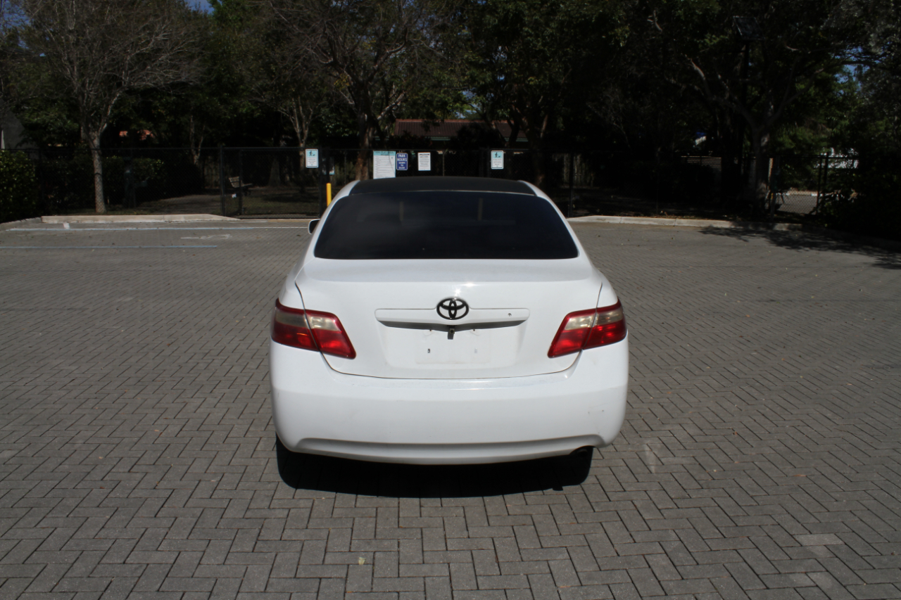 Toyota Camry XLE 5-Spd AT 2009