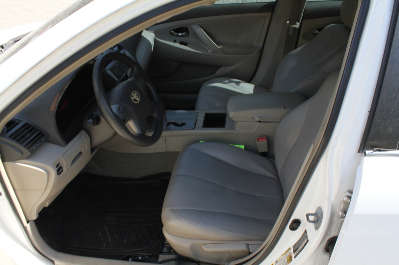 Toyota Camry XLE 5-Spd AT 2009