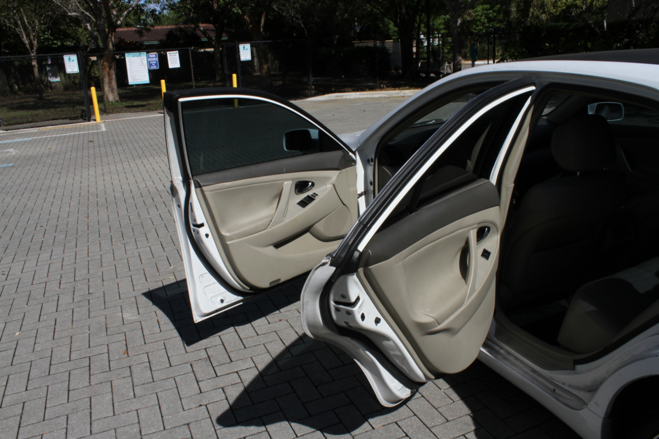 Toyota Camry XLE 5-Spd AT 2009