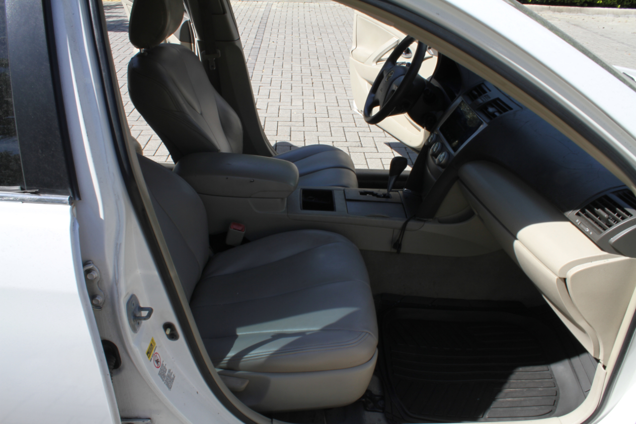 Toyota Camry XLE 5-Spd AT 2009