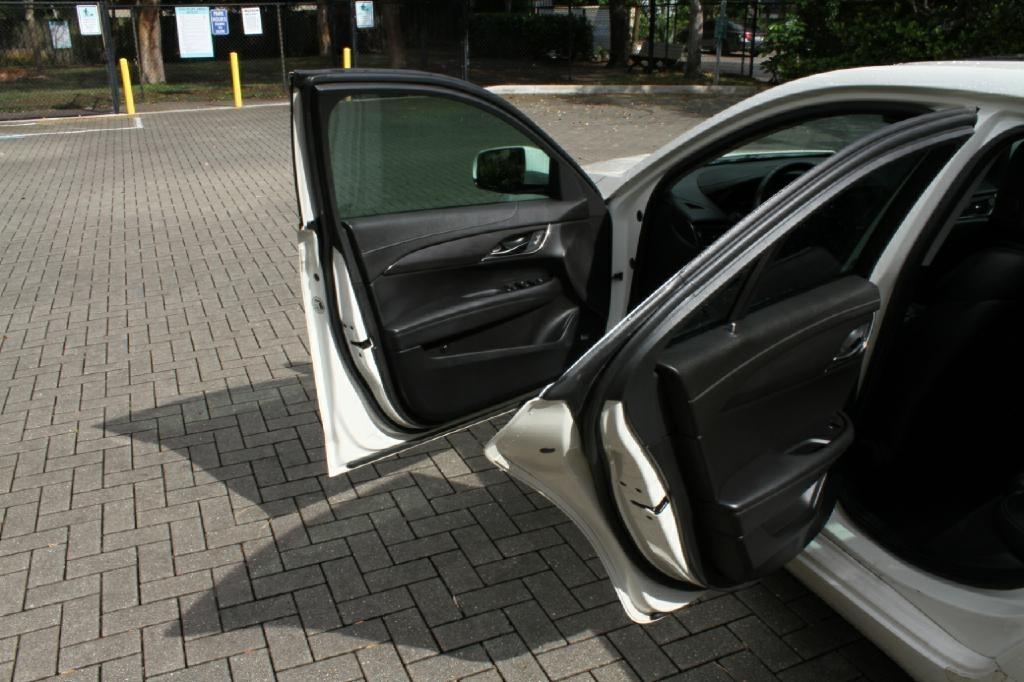 Cadillac ATS 2.5L Standard RWD 2014