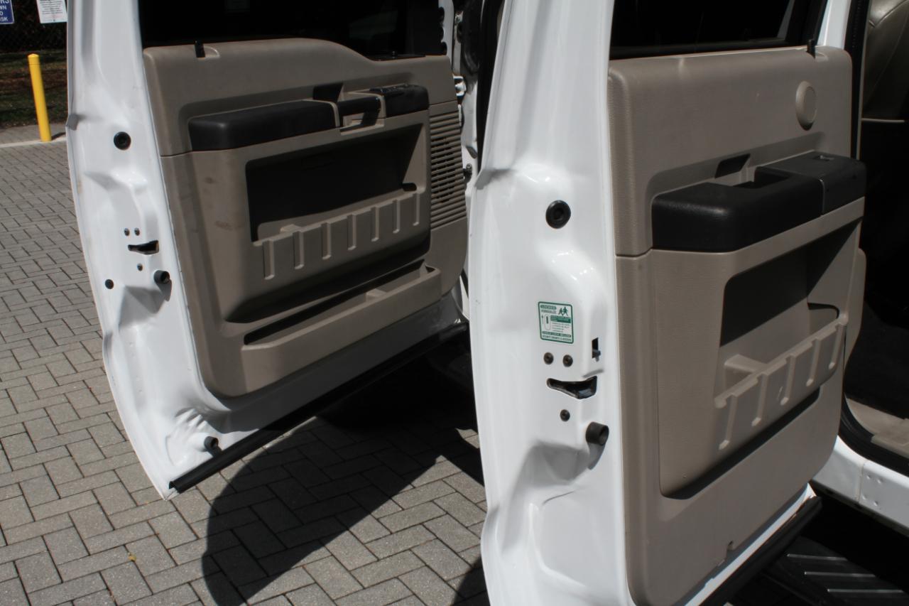 Ford F-250 SD Lariat Crew Cab Long Bed 2WD 2008