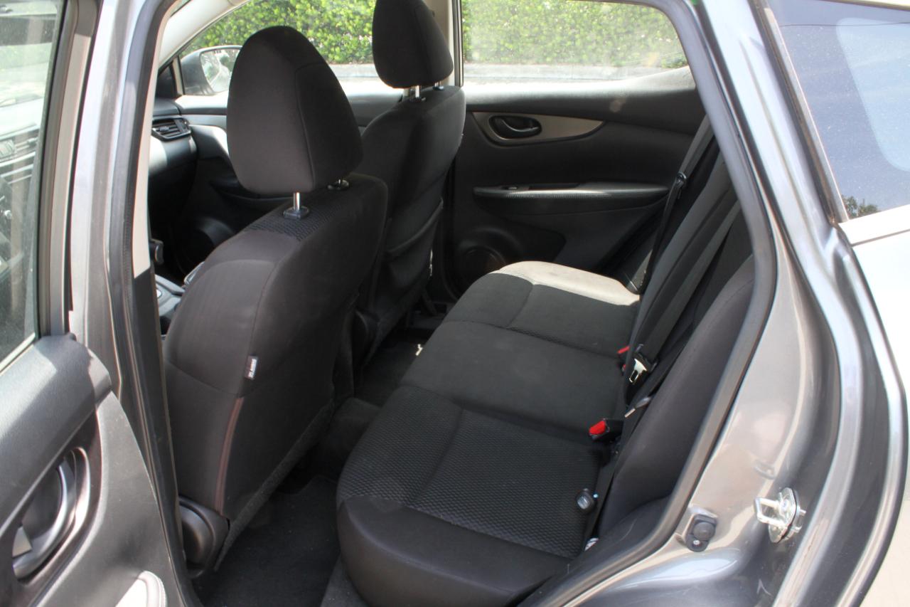 Nissan Rogue Sport S 2019