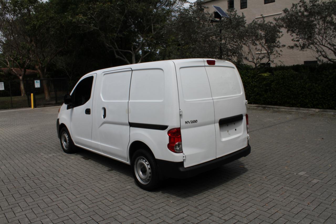Nissan NV200 S 2014