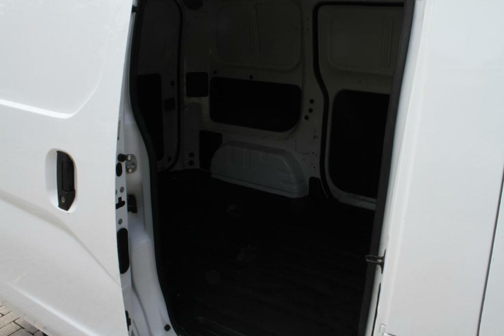 Nissan NV200 S 2014