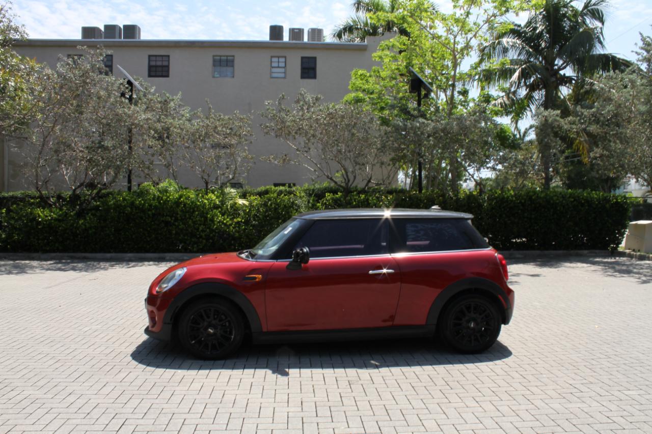 MINI Cooper Base 2015