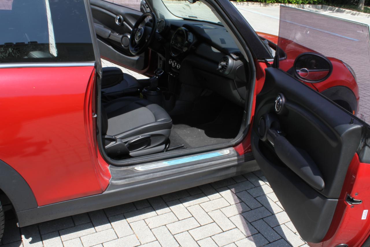 MINI Cooper Base 2015