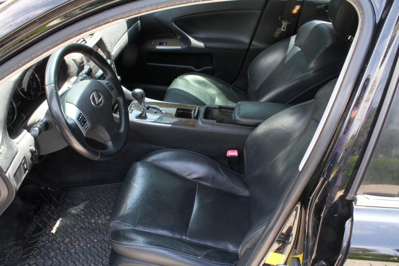 Lexus IS 250 RWD Manual 2012