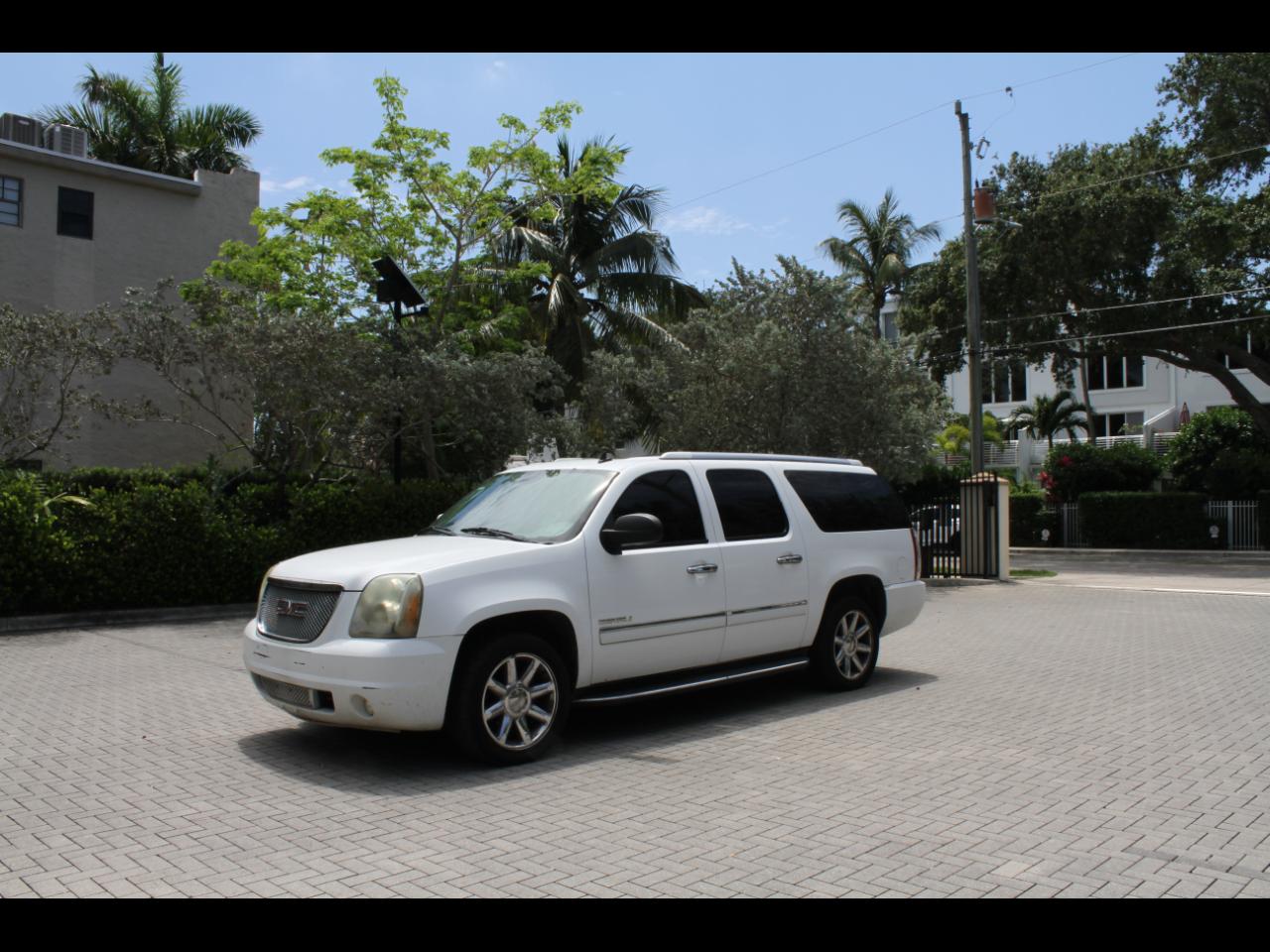 GMC Yukon Denali XL 4WD 2010