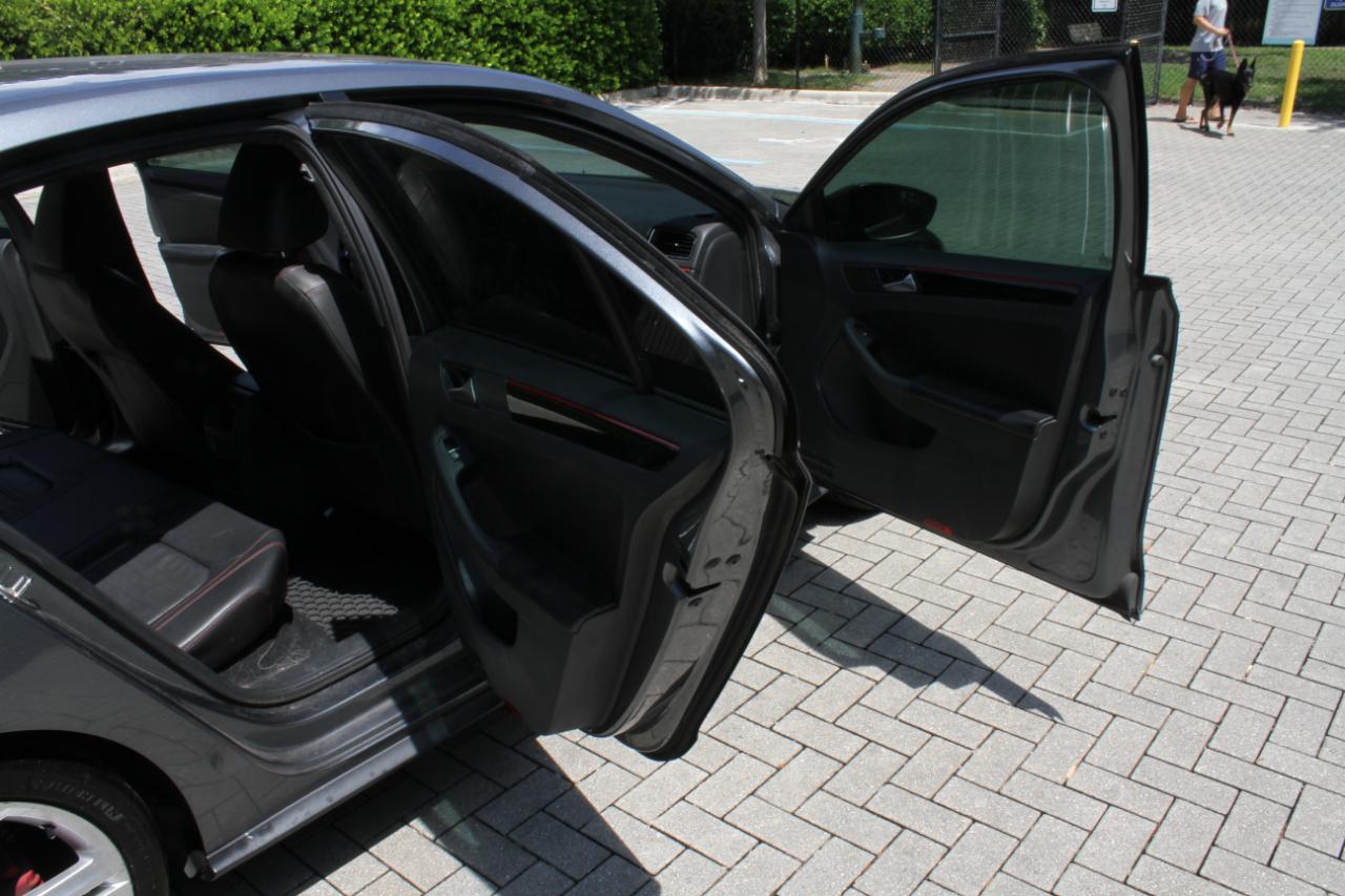 Volkswagen Jetta 2.0T GLI 6A 2017