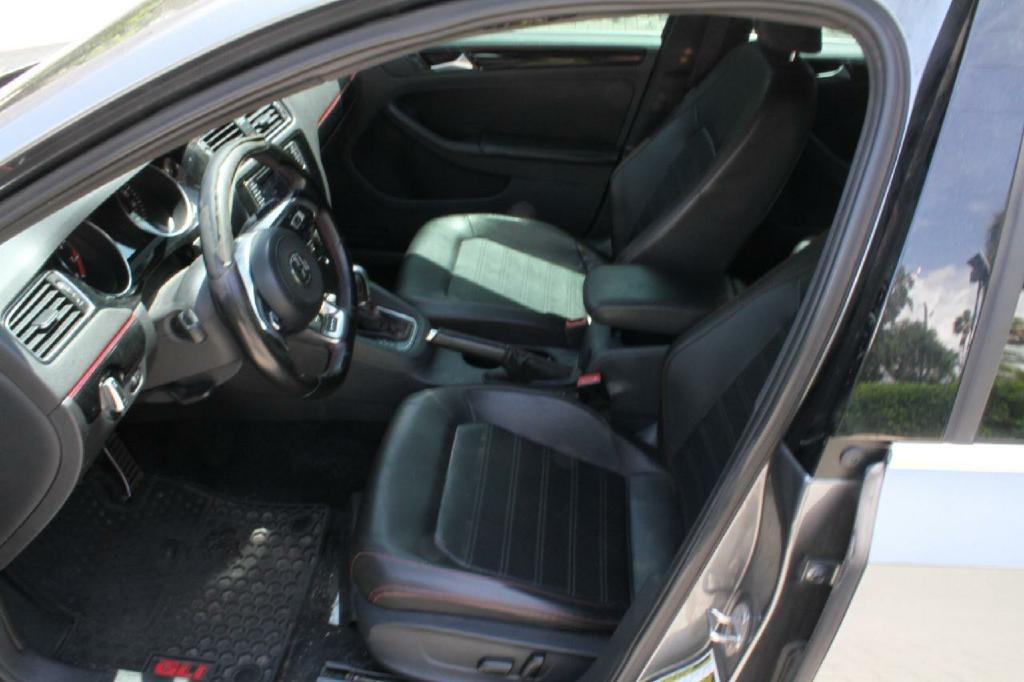 Volkswagen Jetta 2.0T GLI 6A 2017