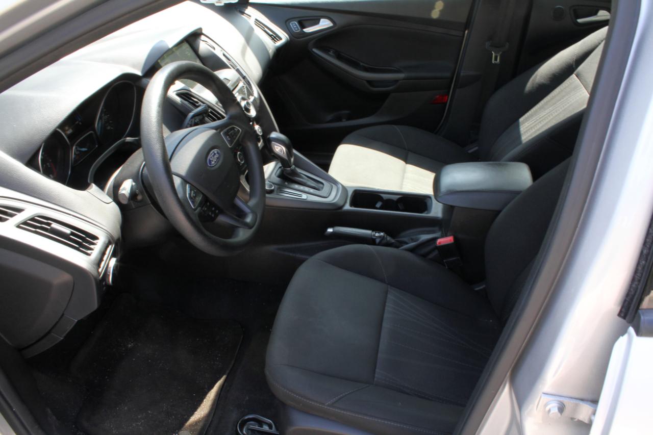 Ford Focus SEL Hatch 2017