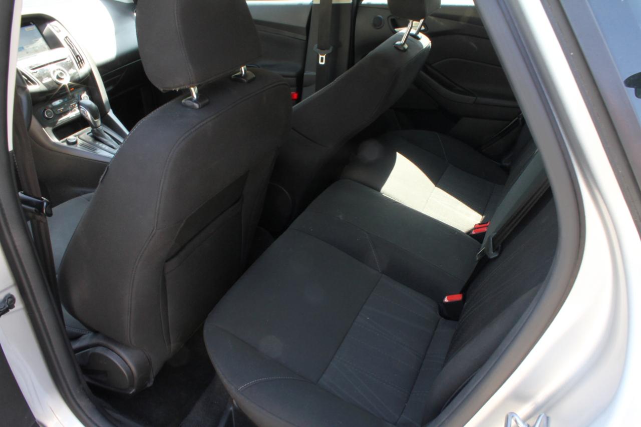 Ford Focus SEL Hatch 2017