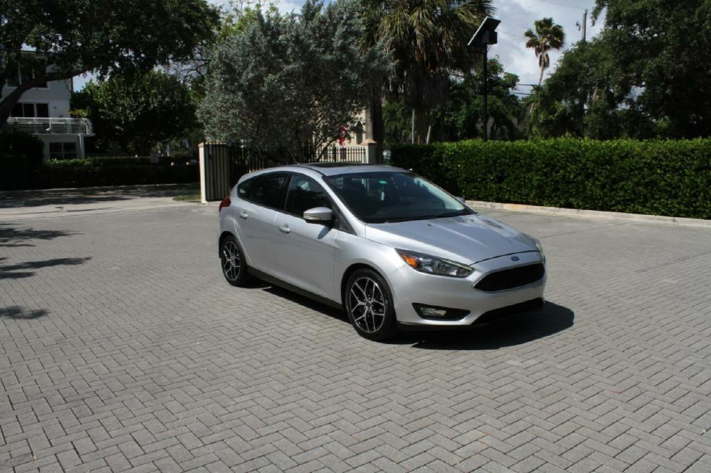 Ford Focus SEL Hatch 2017