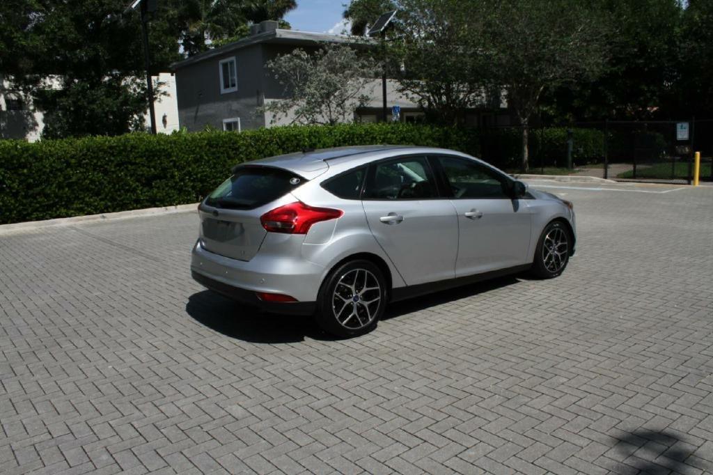 Ford Focus SEL Hatch 2017