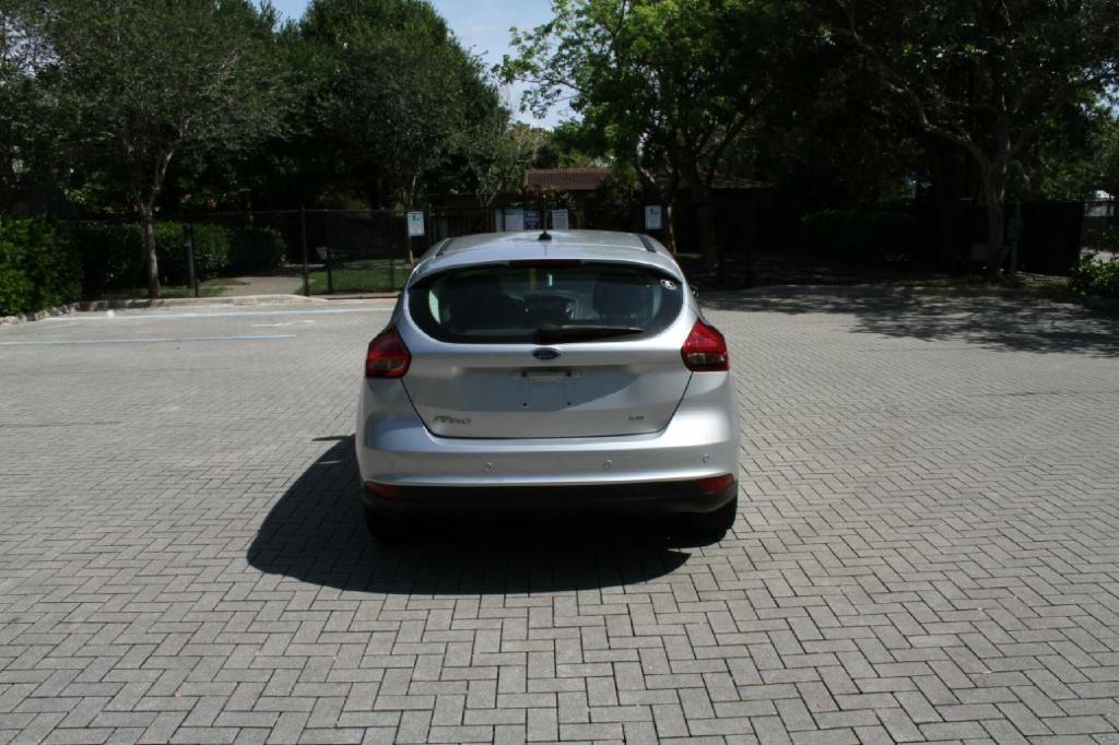 Ford Focus SEL Hatch 2017