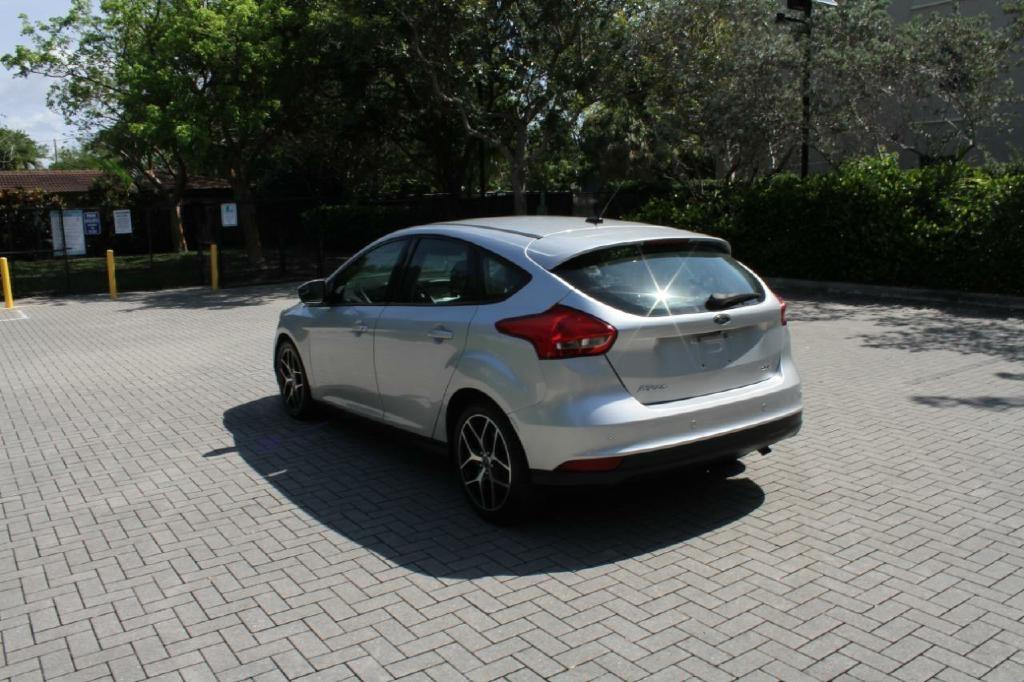 Ford Focus SEL Hatch 2017