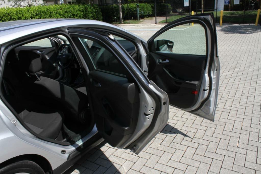 Ford Focus SEL Hatch 2017