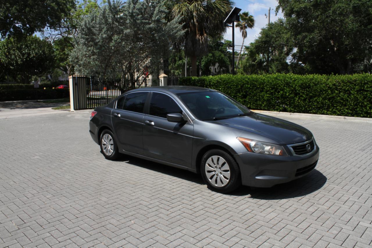 Honda Accord LX sedan AT 2009