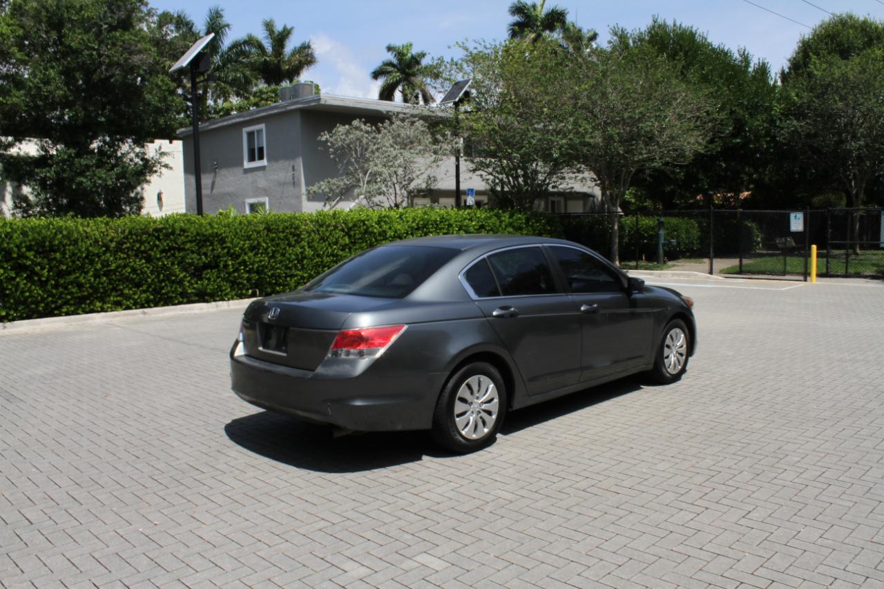 Honda Accord LX sedan AT 2009