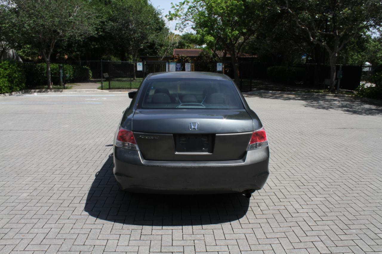 Honda Accord LX sedan AT 2009