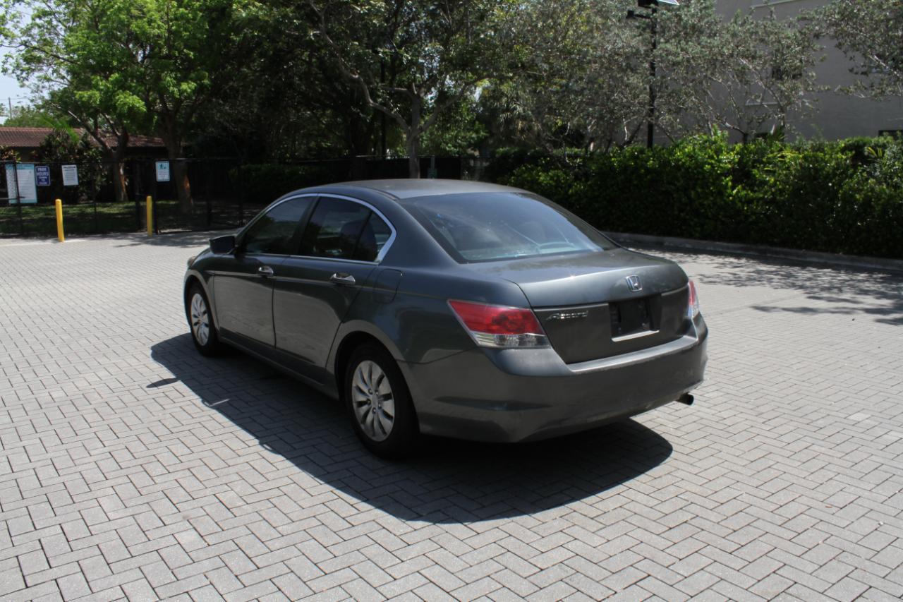 Honda Accord LX sedan AT 2009